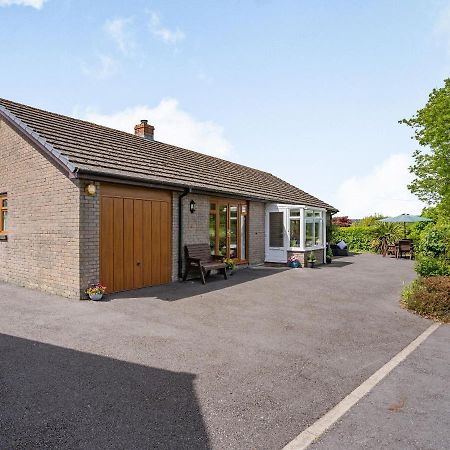 Yr Hen Ffald Llanedy Exterior foto
