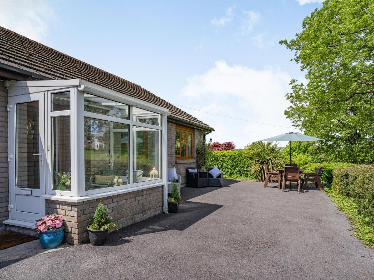 Yr Hen Ffald Llanedy Exterior foto