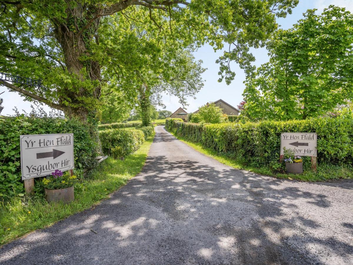 Yr Hen Ffald Llanedy Exterior foto